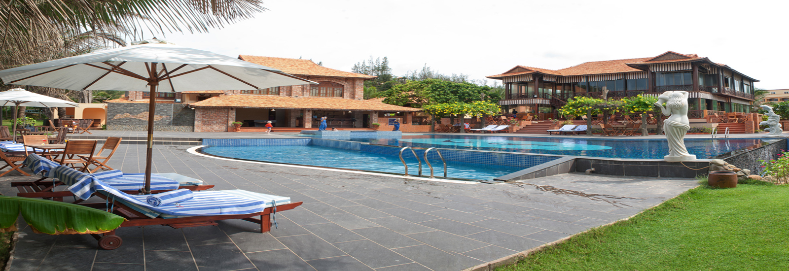 SANDHILLS RESORT & SPA